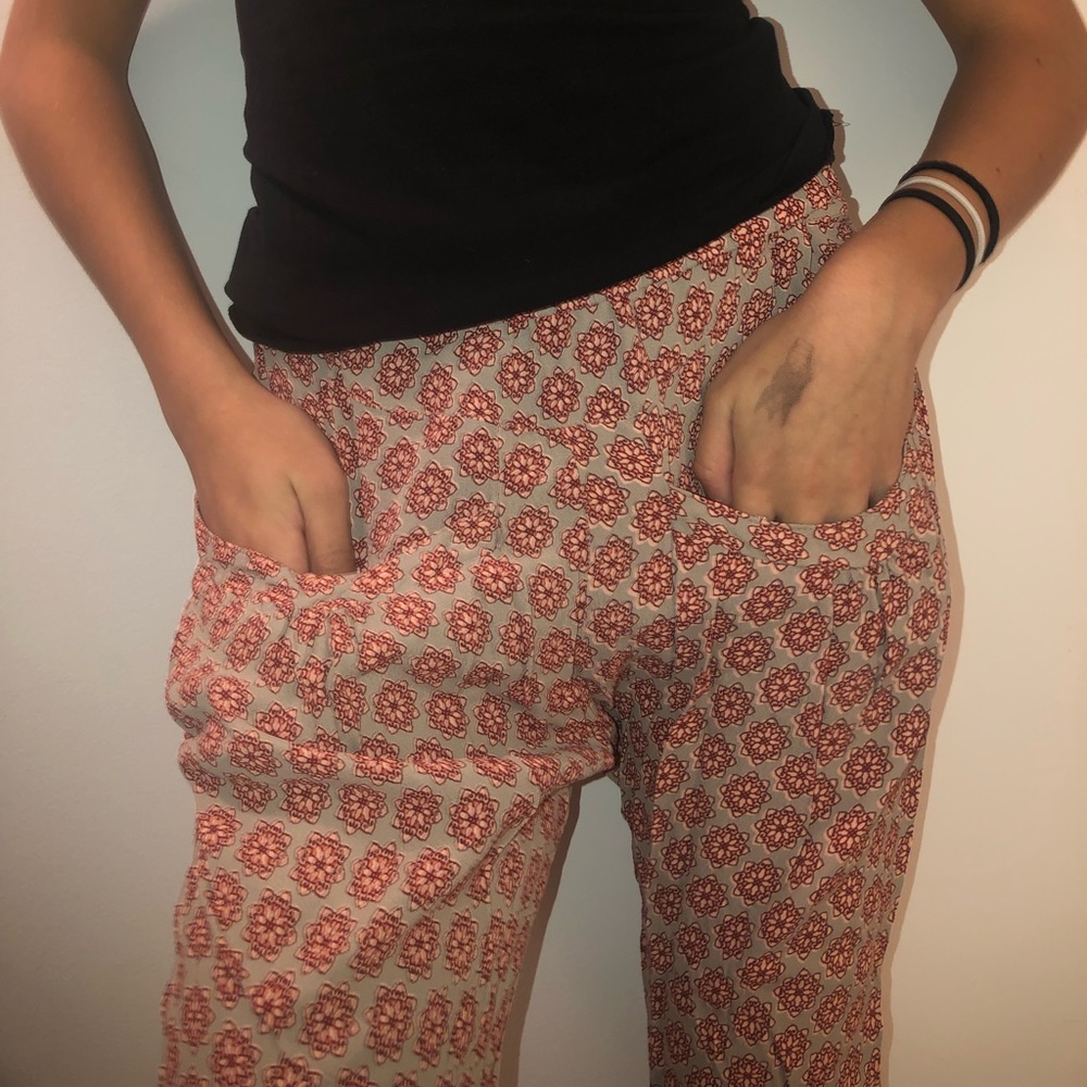 Flynn skye cute joggers! Size 2!